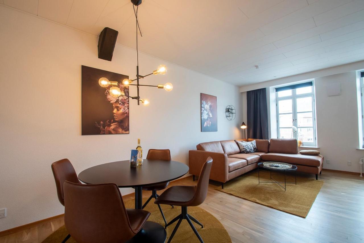 Stylish Two Floor Deluxe Apartment - 2 Bedroom Sonderborg Bagian luar foto